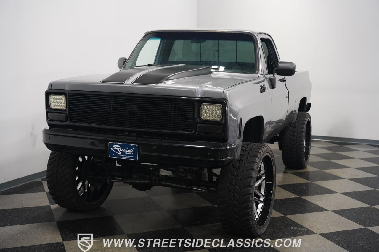 1980 GMC 2500 4X4 Restomod