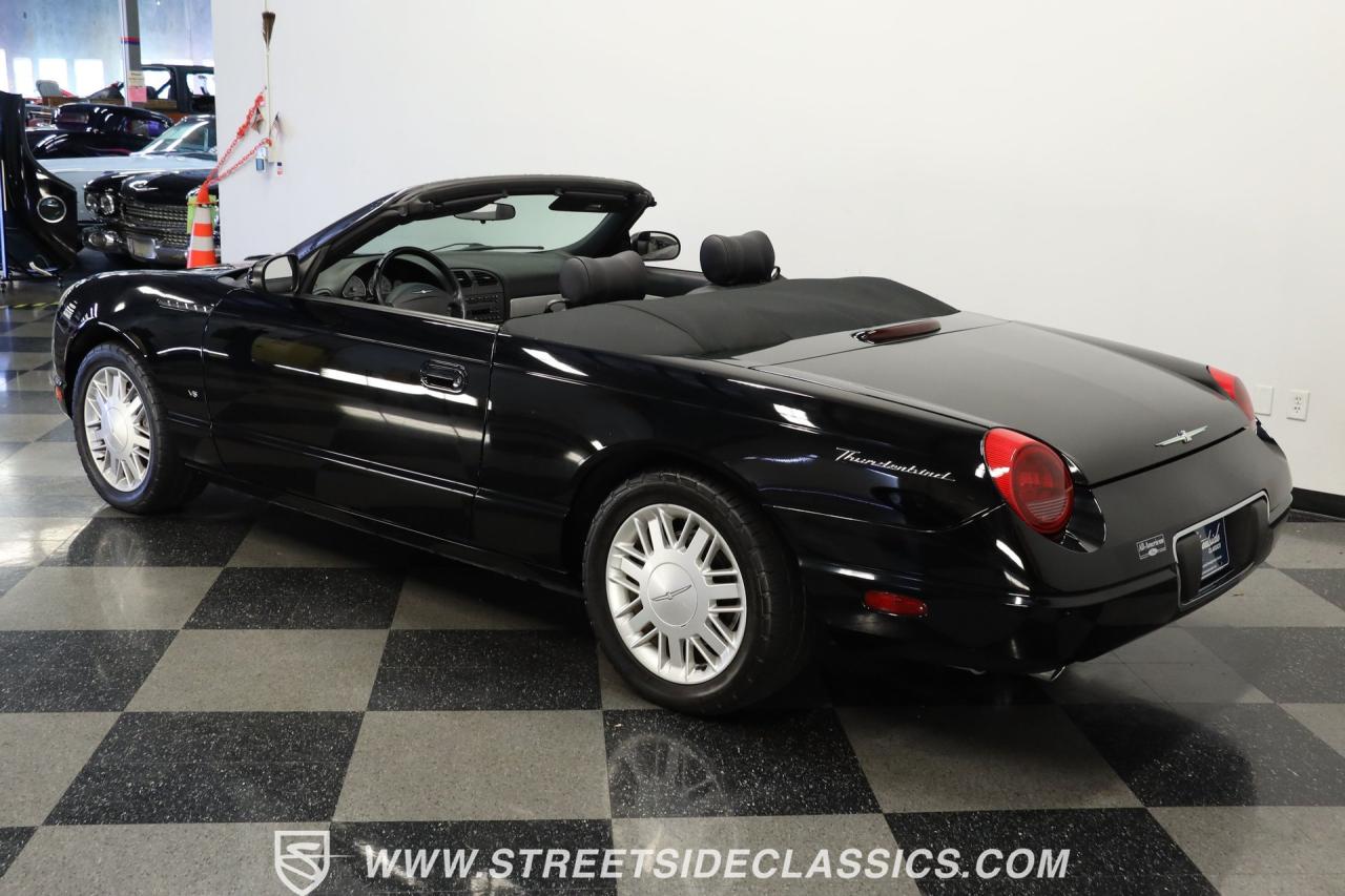 2003 Ford Thunderbird