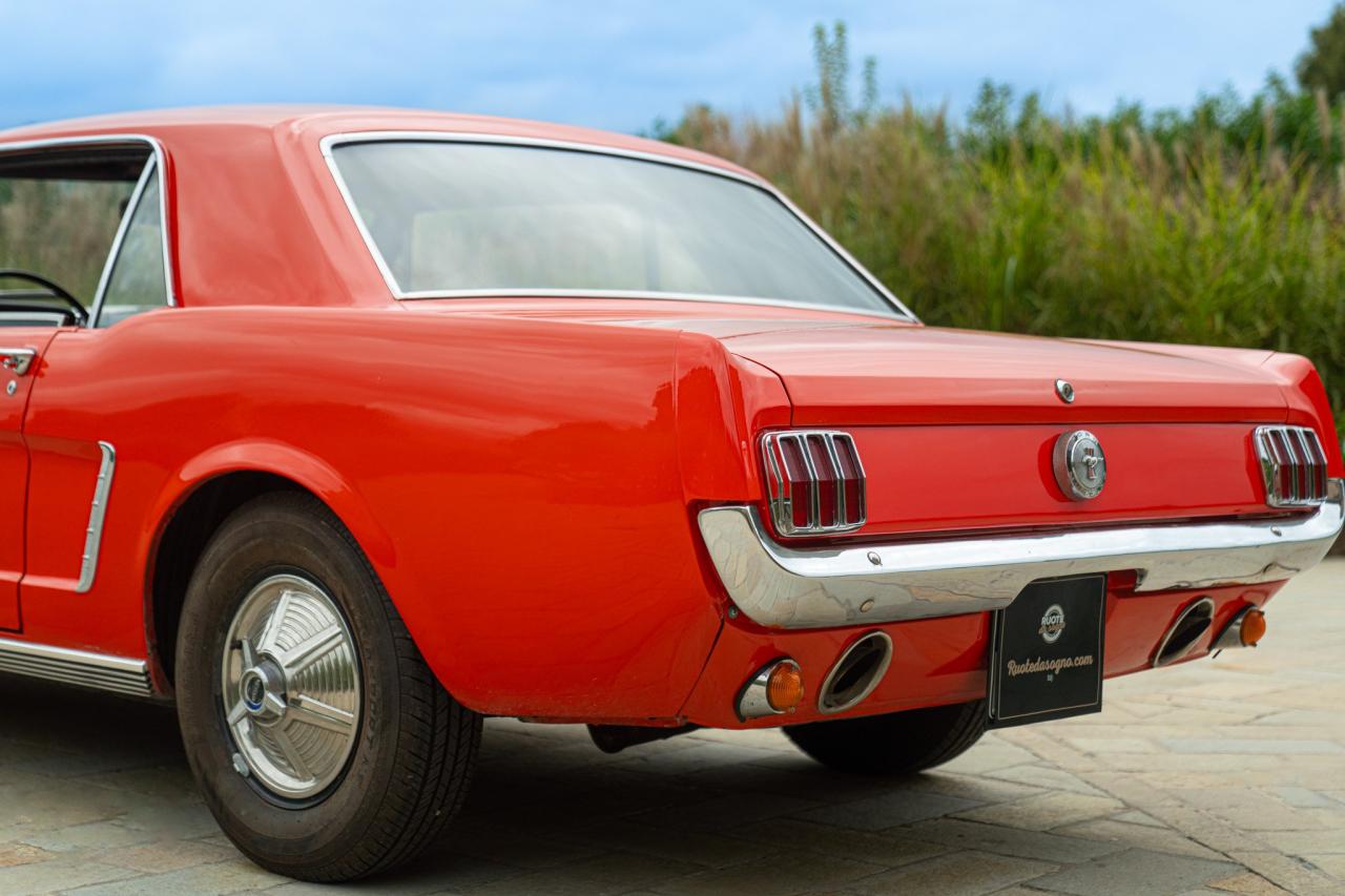 1965 Ford MUSTANG COUP&Egrave;