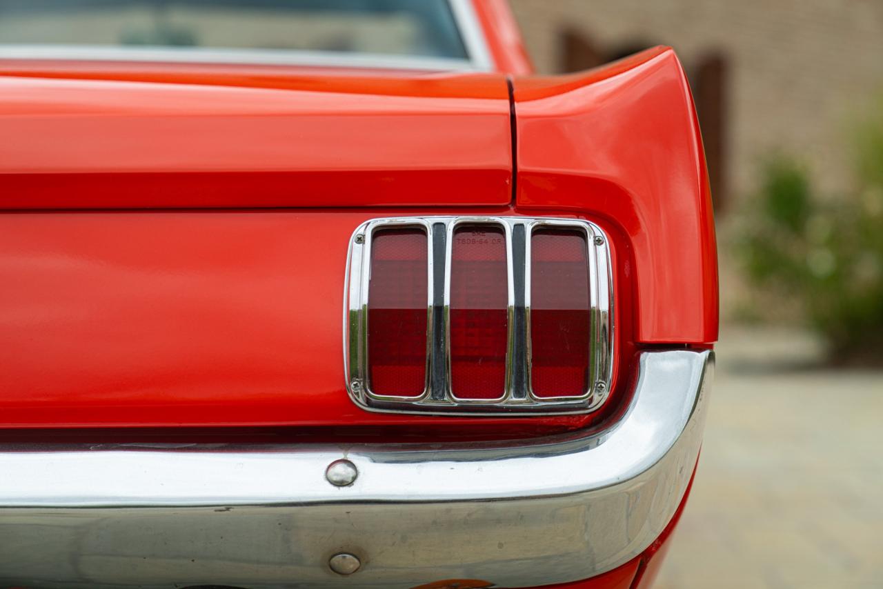 1965 Ford MUSTANG COUP&Egrave;