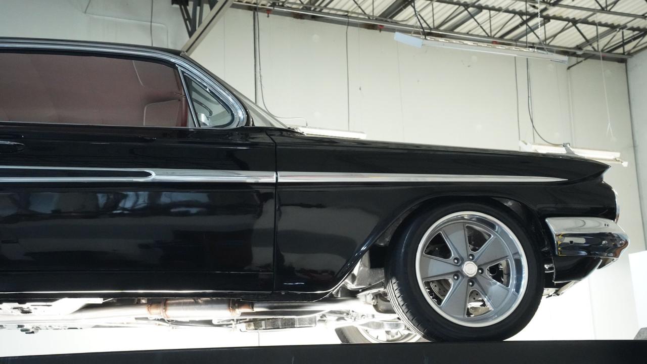 1961 Chevrolet Impala Bubble Top LS3 Restomod