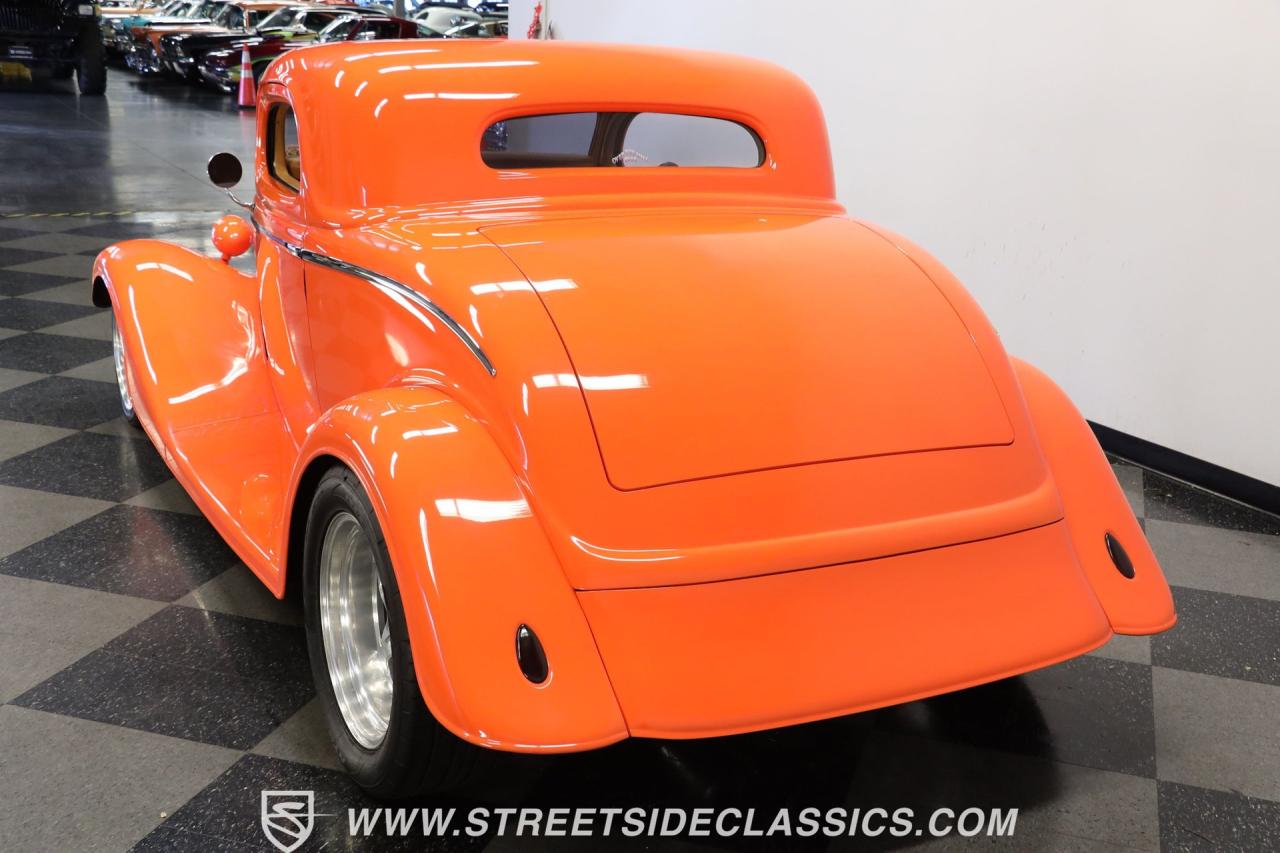 1933 Ford 3-Window Coupe