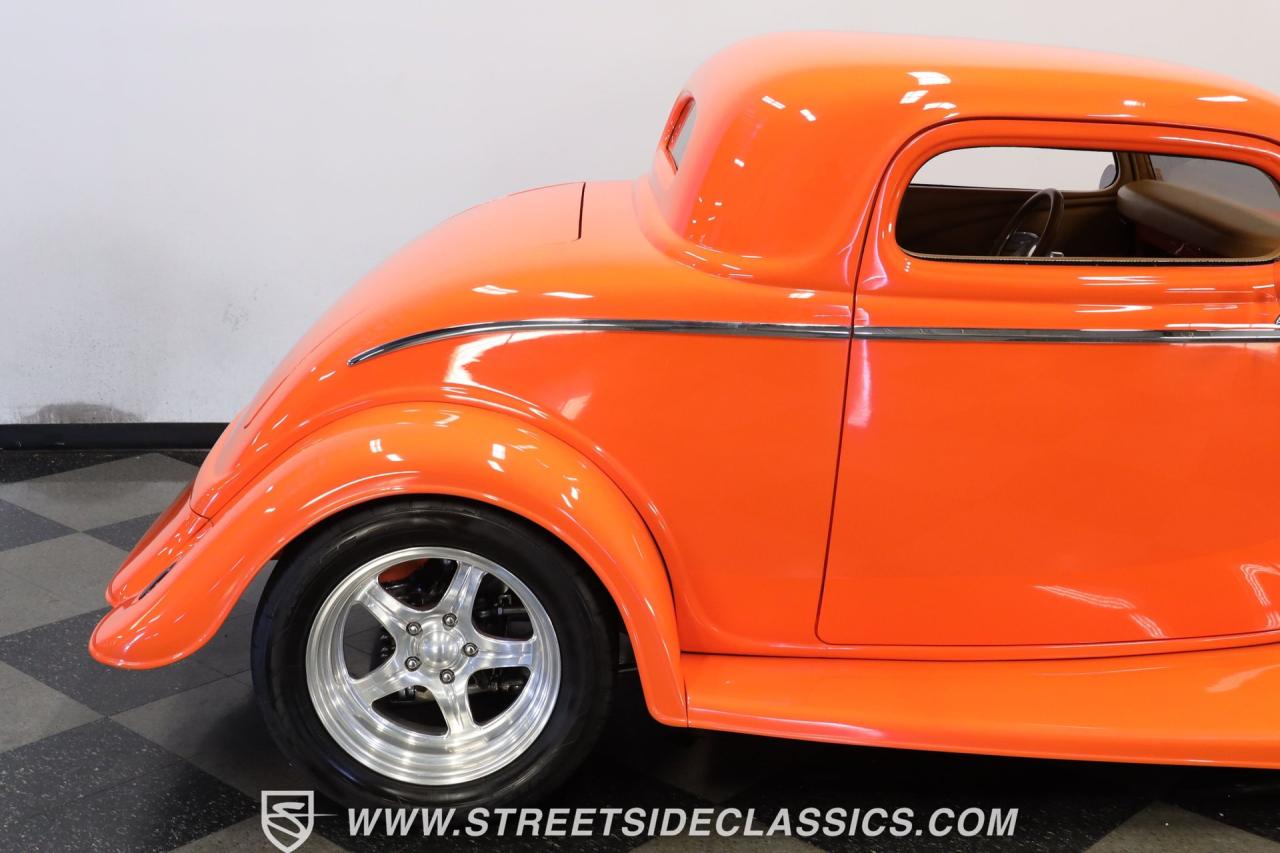 1933 Ford 3-Window Coupe