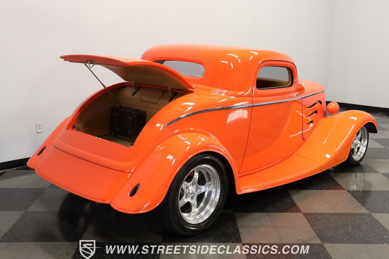 1933 Ford 3-Window Coupe