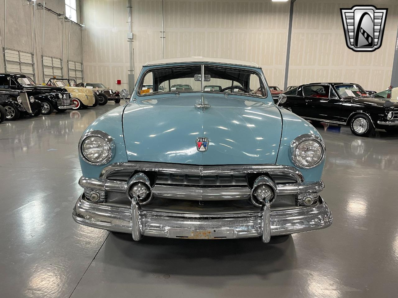 1951 Ford Victoria