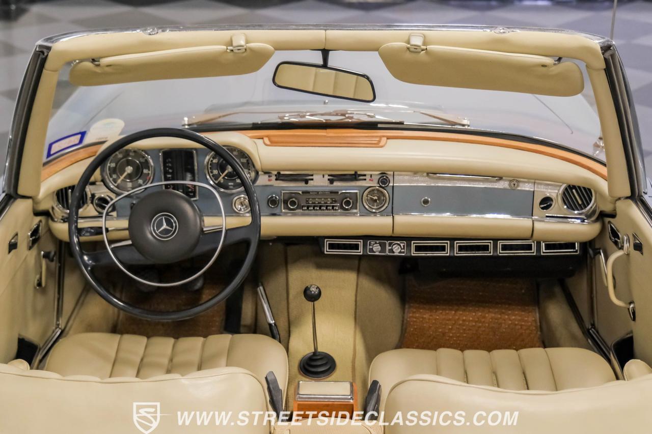 1968 Mercedes - Benz 280SL