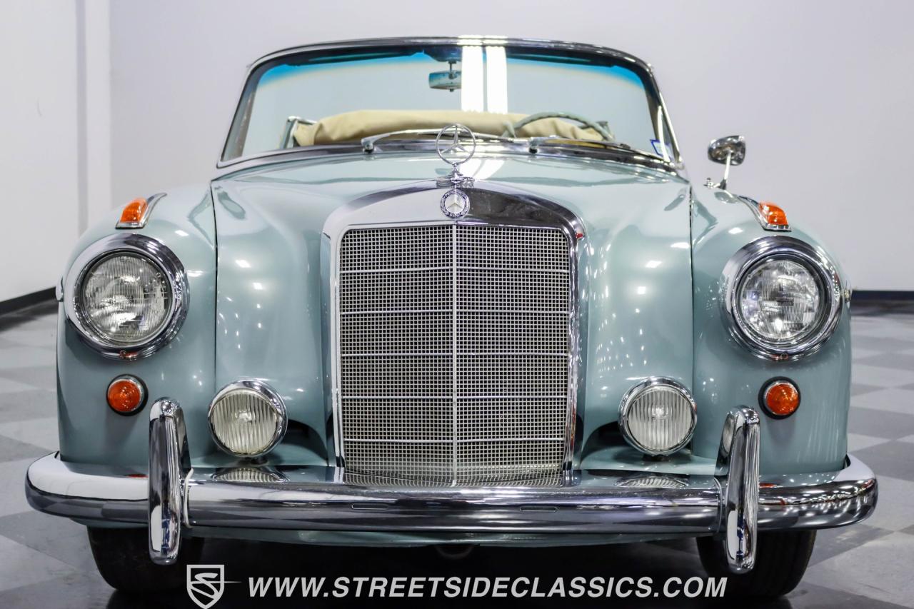 1959 Mercedes - Benz 220S Cabriolet