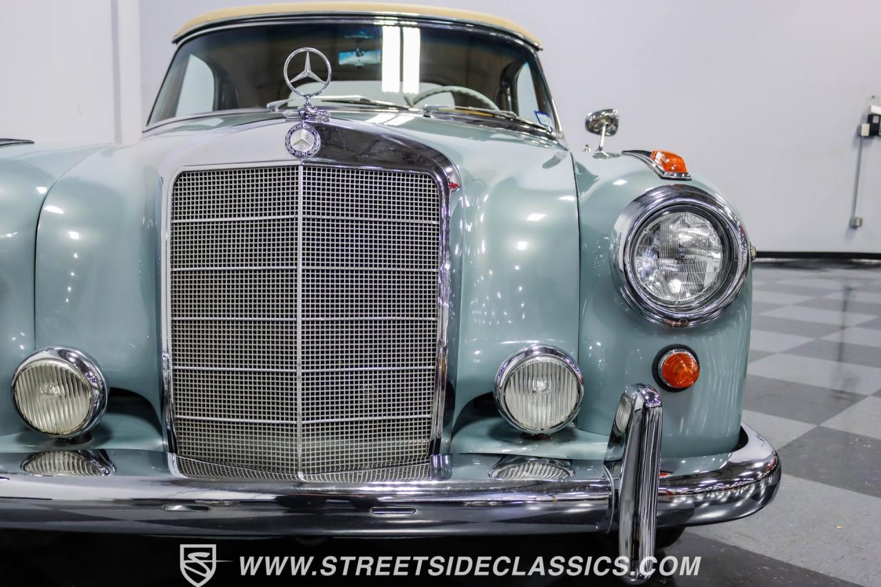 1959 Mercedes - Benz 220S Cabriolet