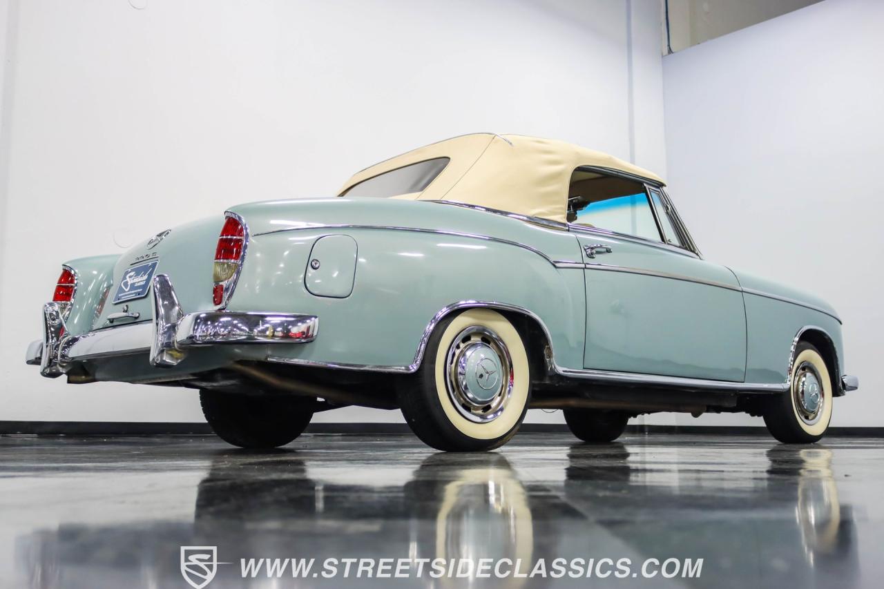 1959 Mercedes - Benz 220S Cabriolet