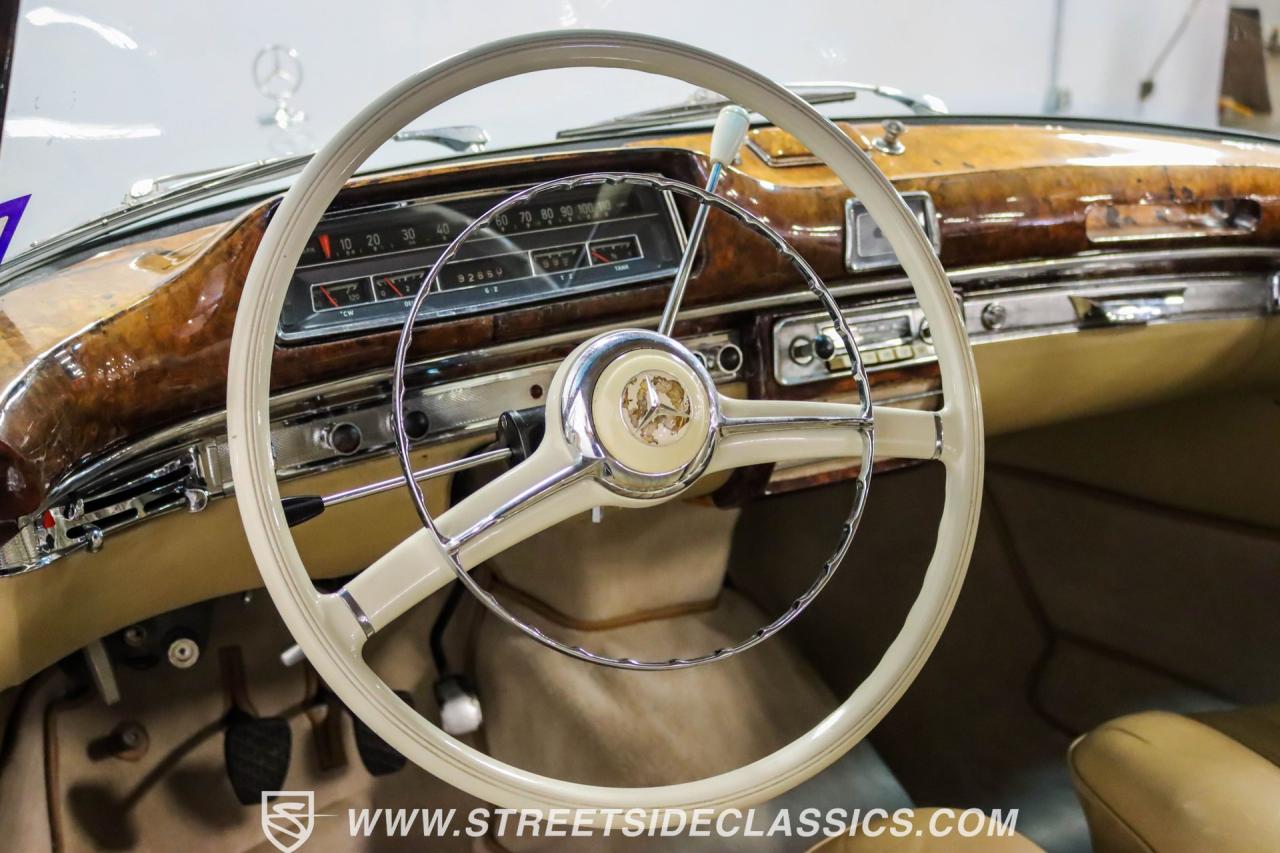 1959 Mercedes - Benz 220S Cabriolet