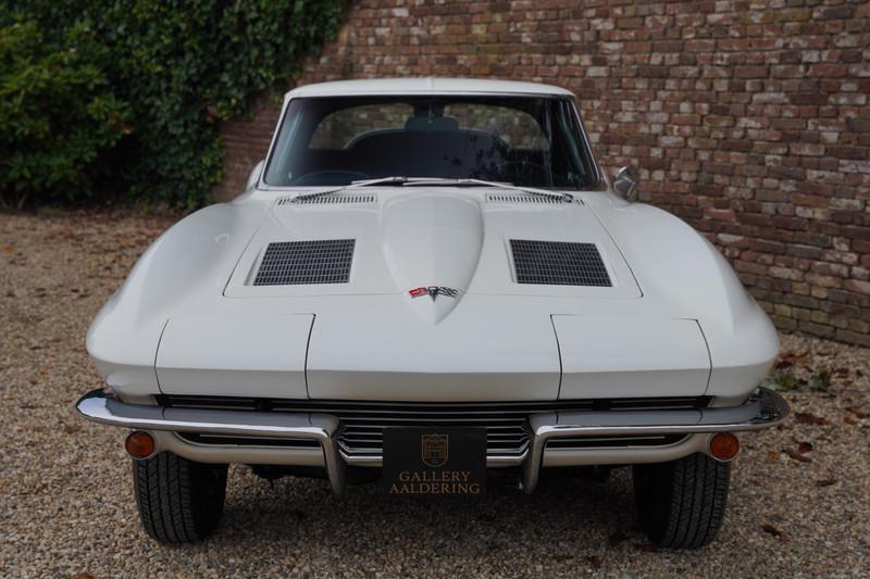 1963 Corvette C2 Sting Ray Split Window