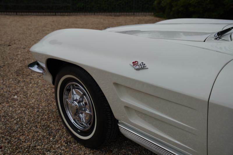 1963 Corvette C2 Sting Ray Split Window