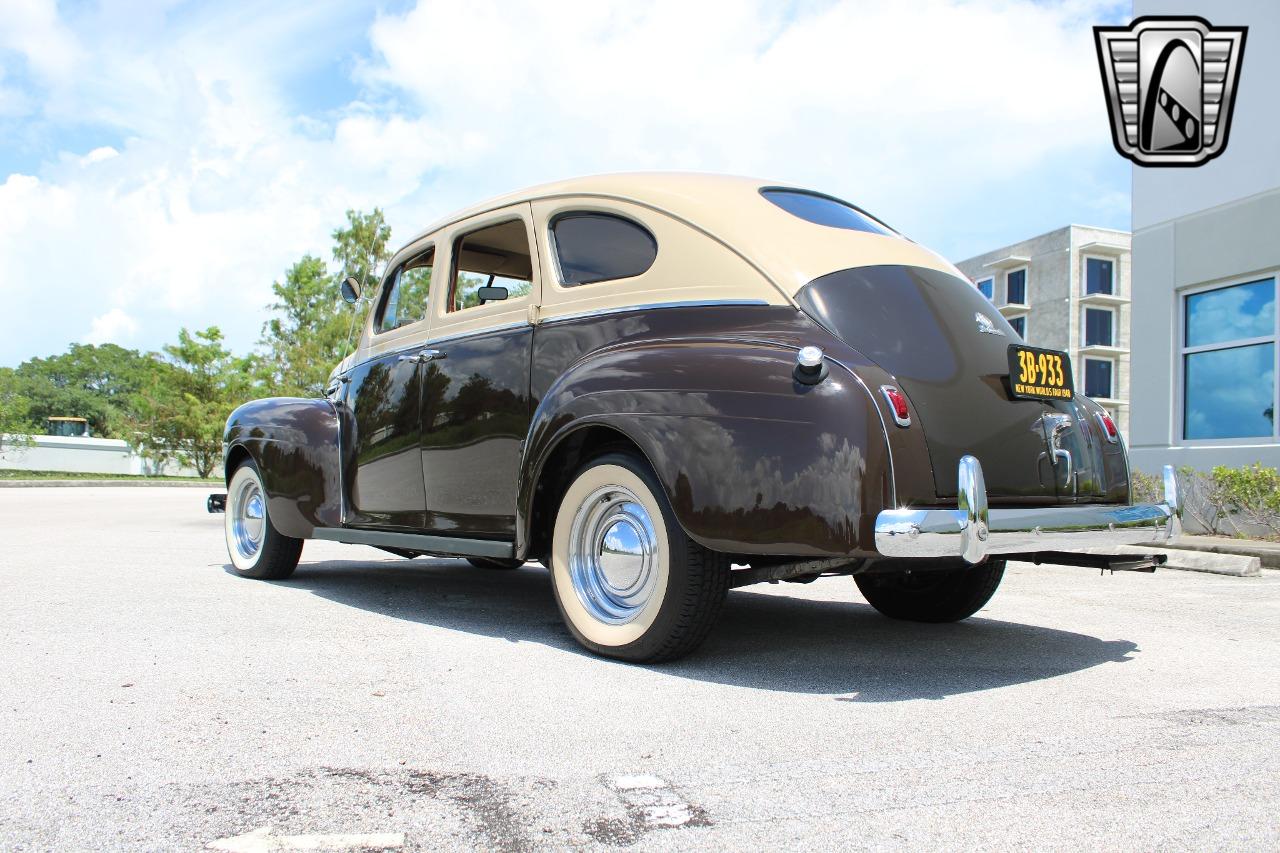 1940 Plymouth P10 Deluxe