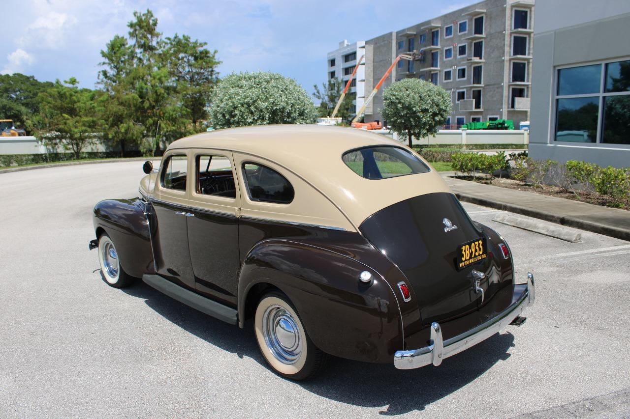 1940 Plymouth P10 Deluxe