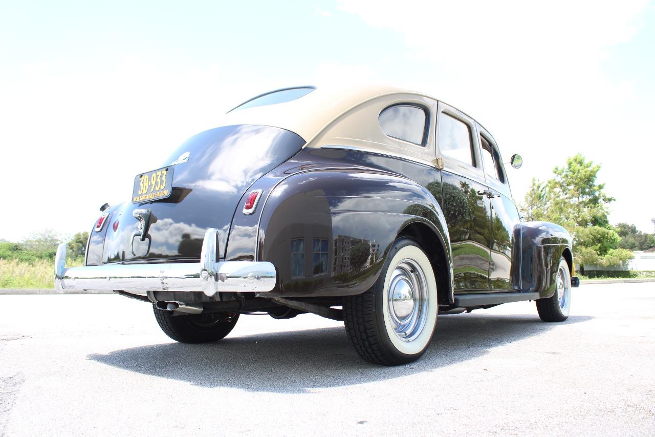 1940 Plymouth P10 Deluxe