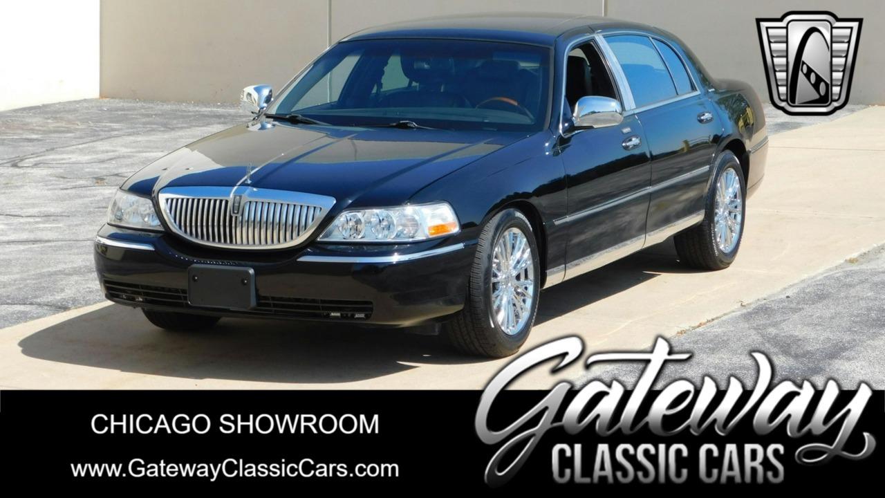 2011 Lincoln Town Car