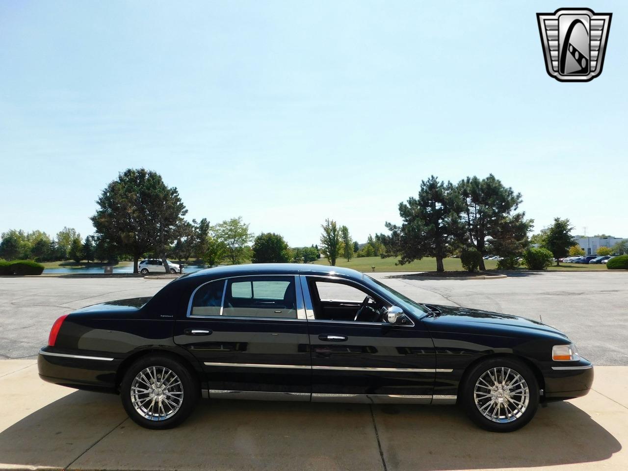 2011 Lincoln Town Car