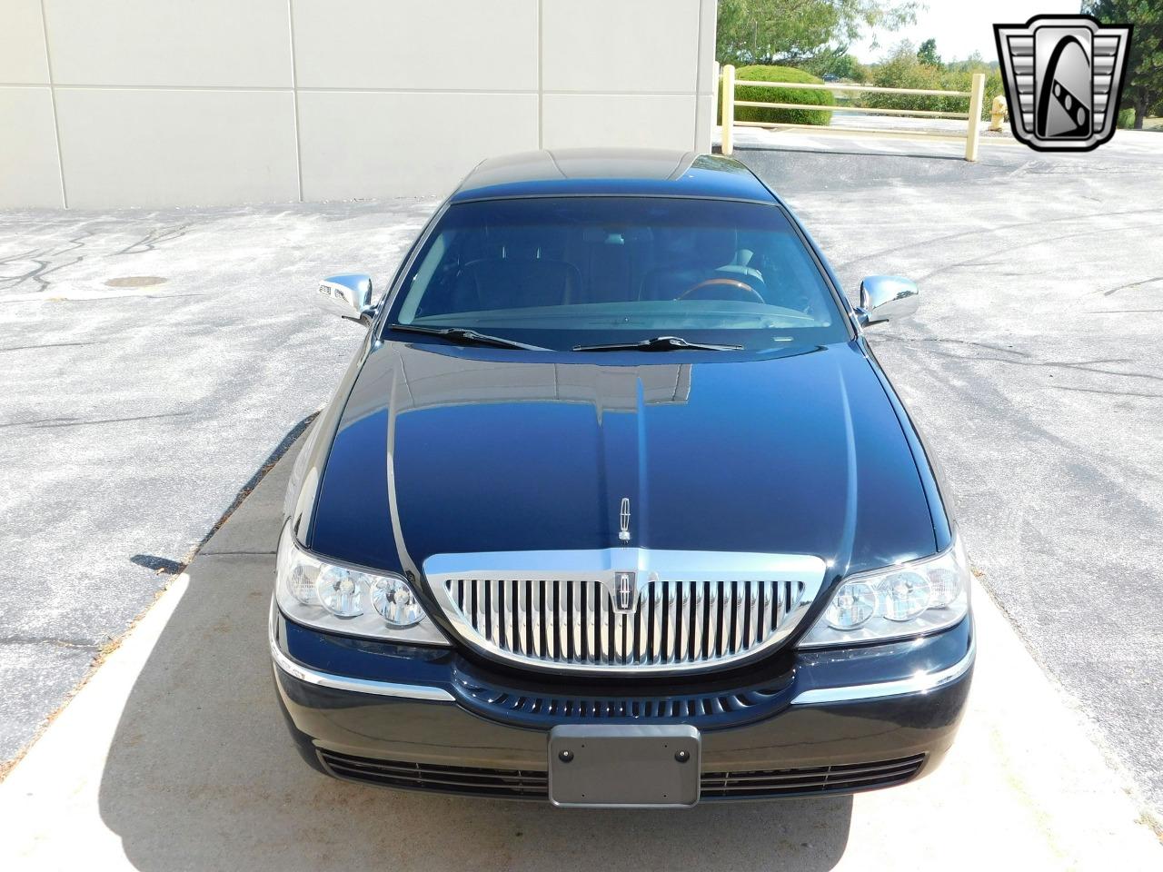 2011 Lincoln Town Car