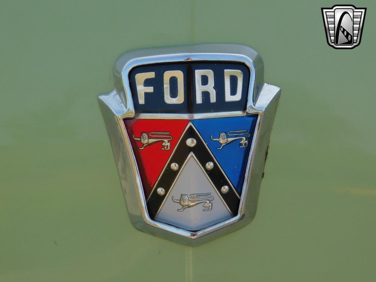 1950 Ford Deluxe