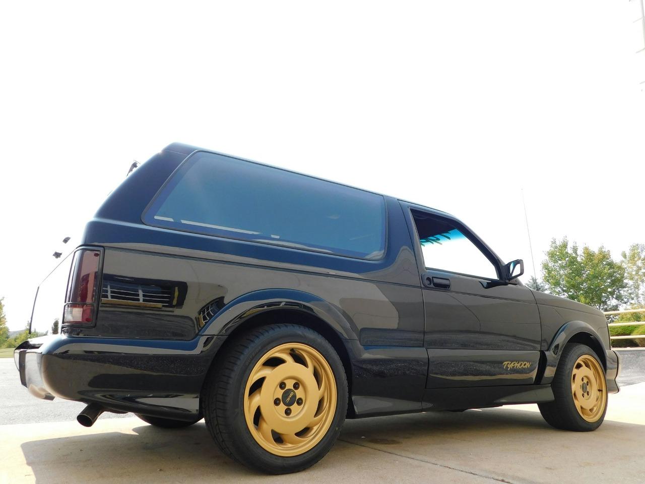 1992 GMC Typhoon