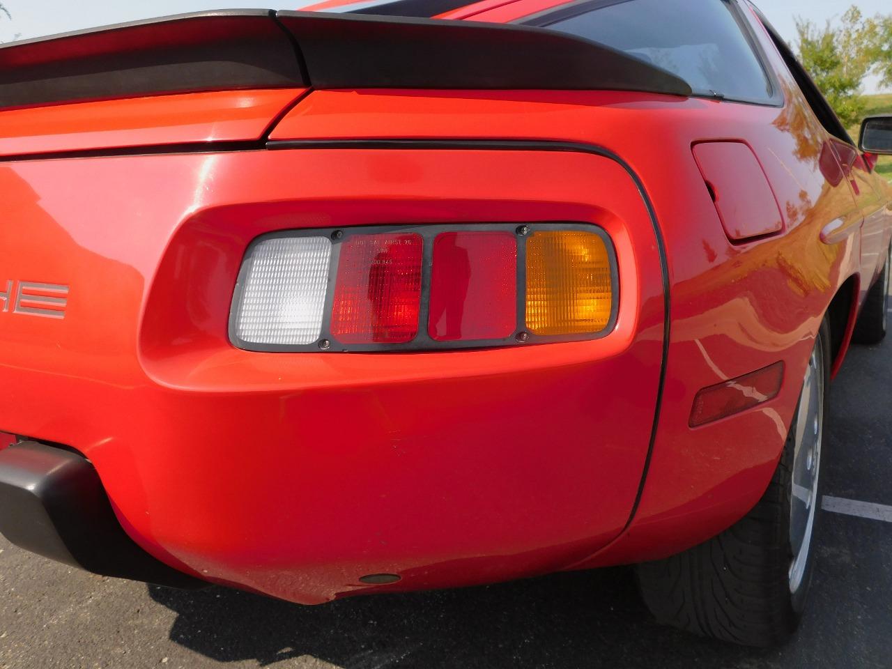 1986 Porsche 928