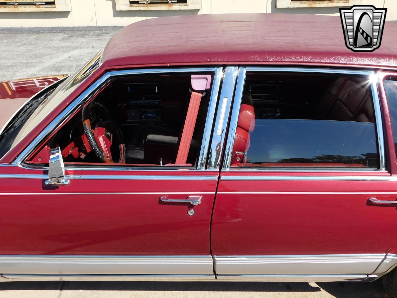 1990 Cadillac Brougham