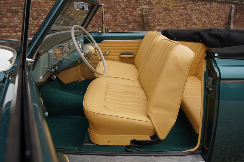 1959 Peugeot 403 Convertible