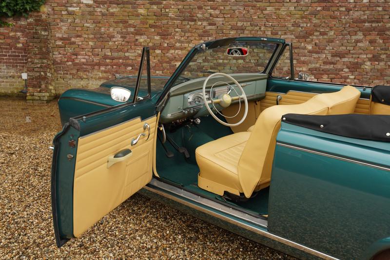 1959 Peugeot 403 Convertible