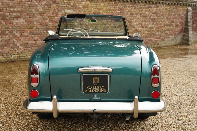 1959 Peugeot 403 Convertible