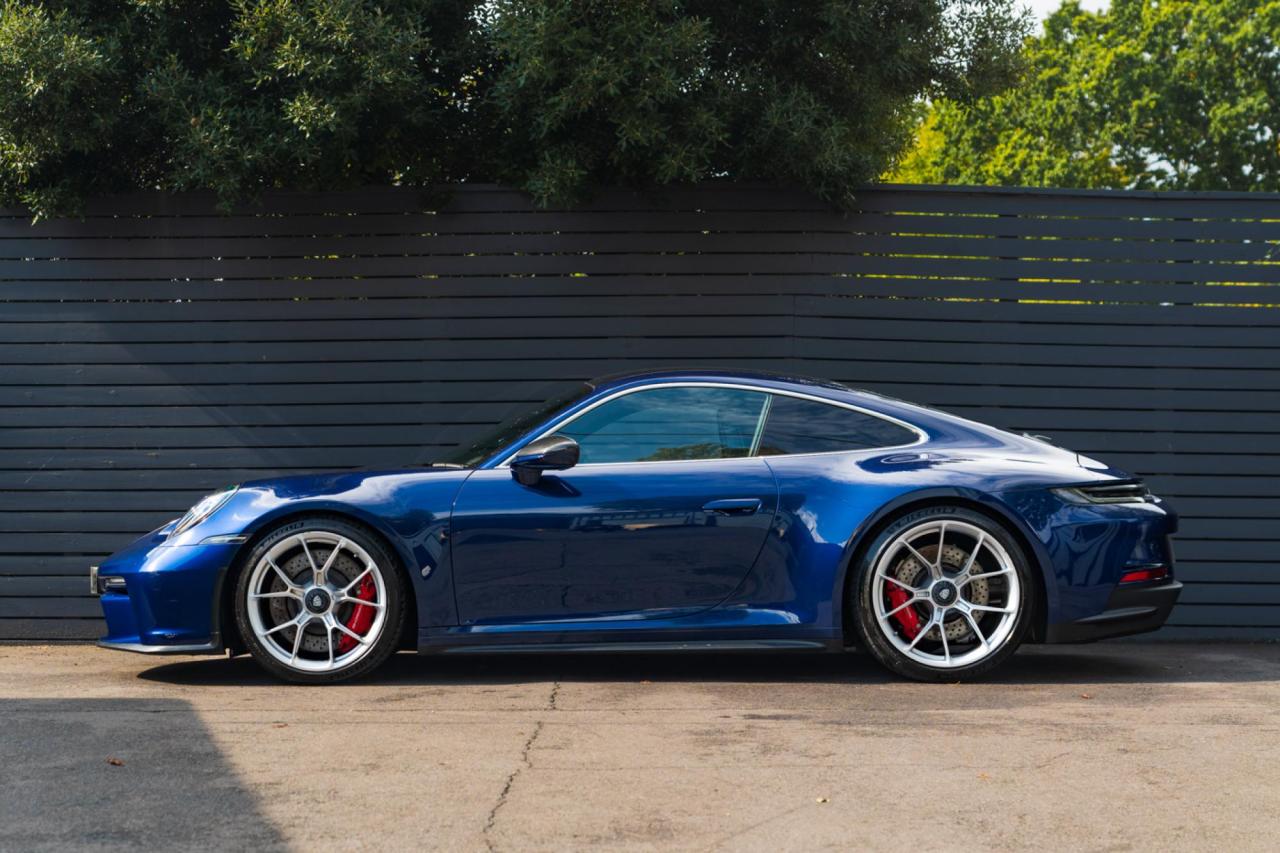 2022 Porsche 911 (992) GT3 Touring