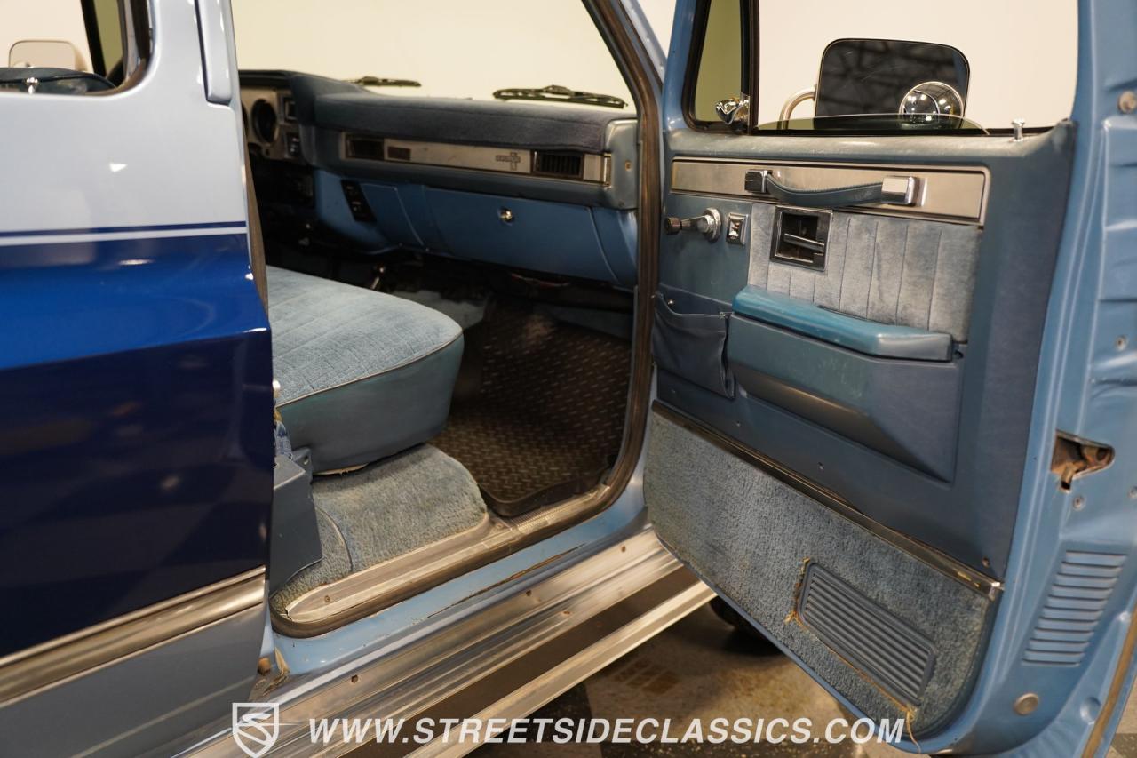 1982 Chevrolet Suburban K1500 4x4