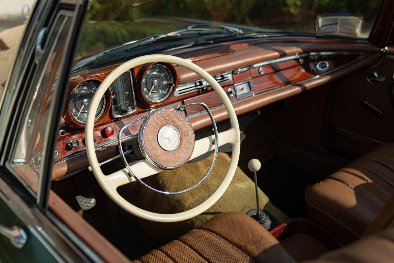 1964 Mercedes - Benz 220 SE CABRIOLET