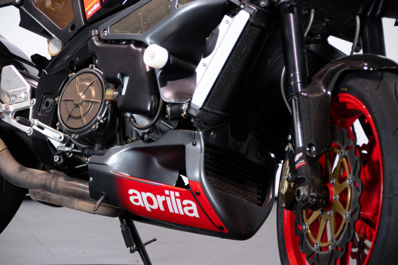 2005 Aprilia TUONO V2 1000