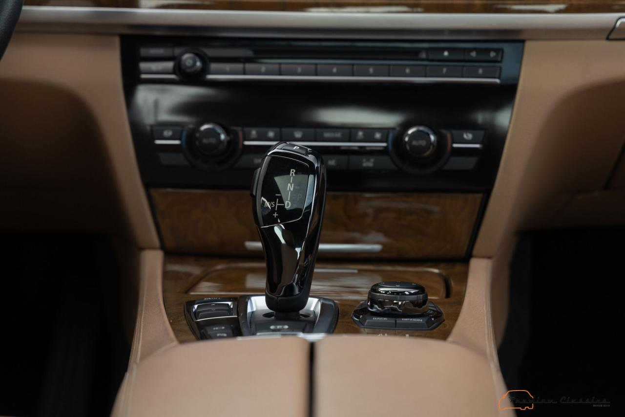 2009 BMW 740Li F02