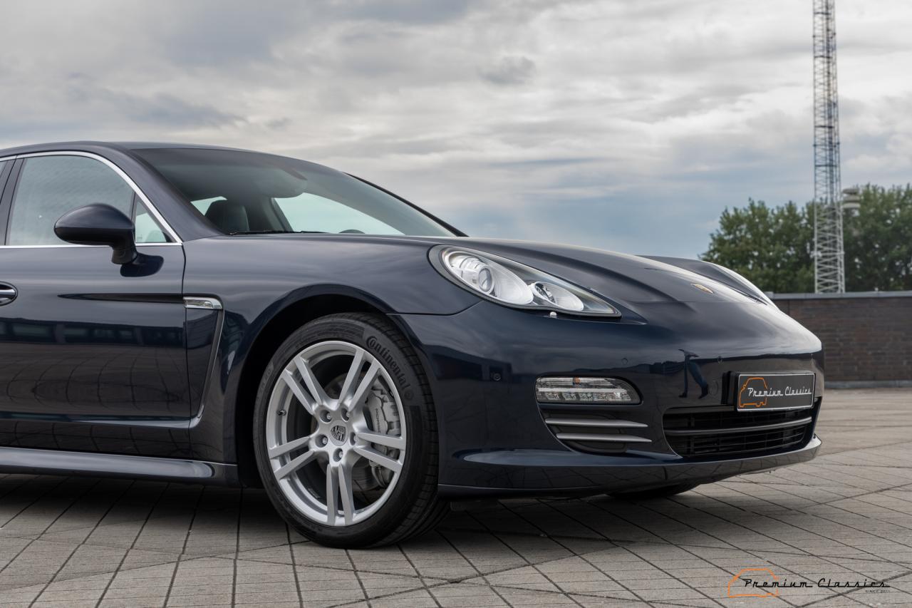 2010 Porsche Panamera 4S