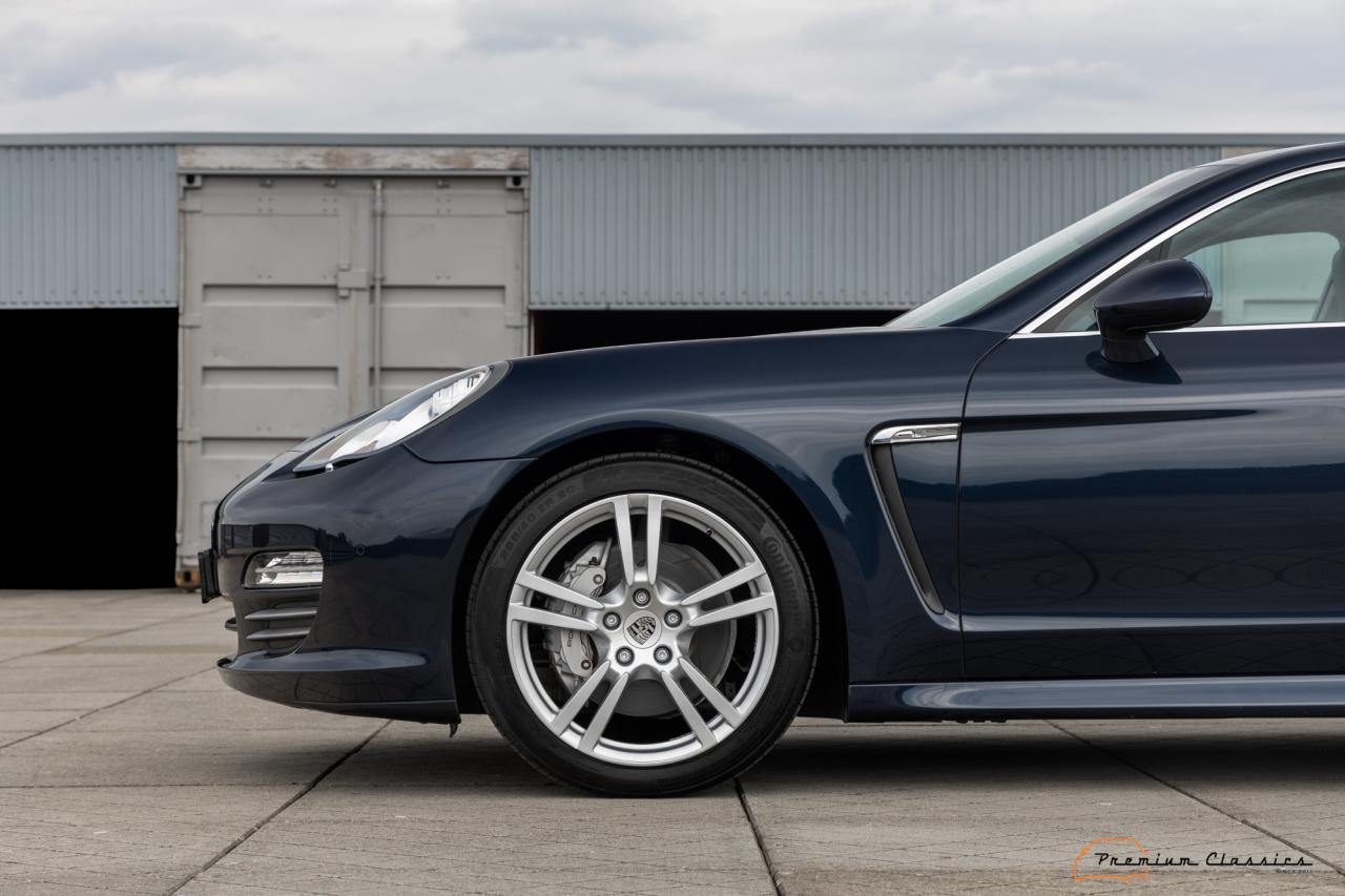 2010 Porsche Panamera 4S