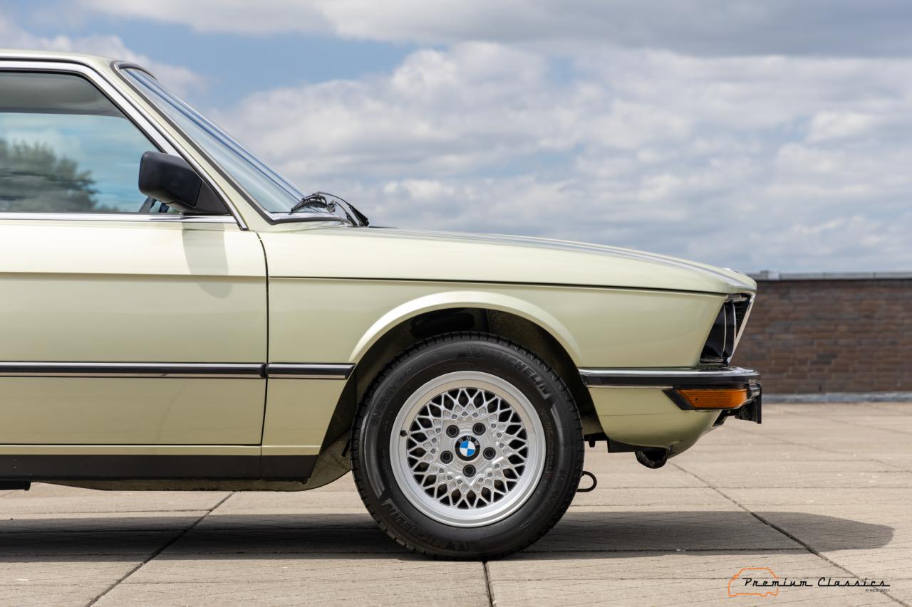 1980 BMW 520 E12