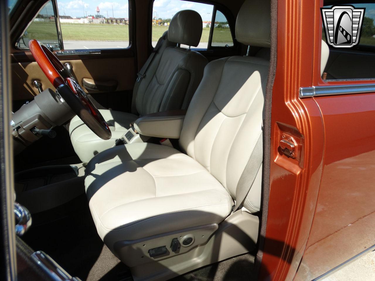 1949 Plymouth Special Deluxe Sedan