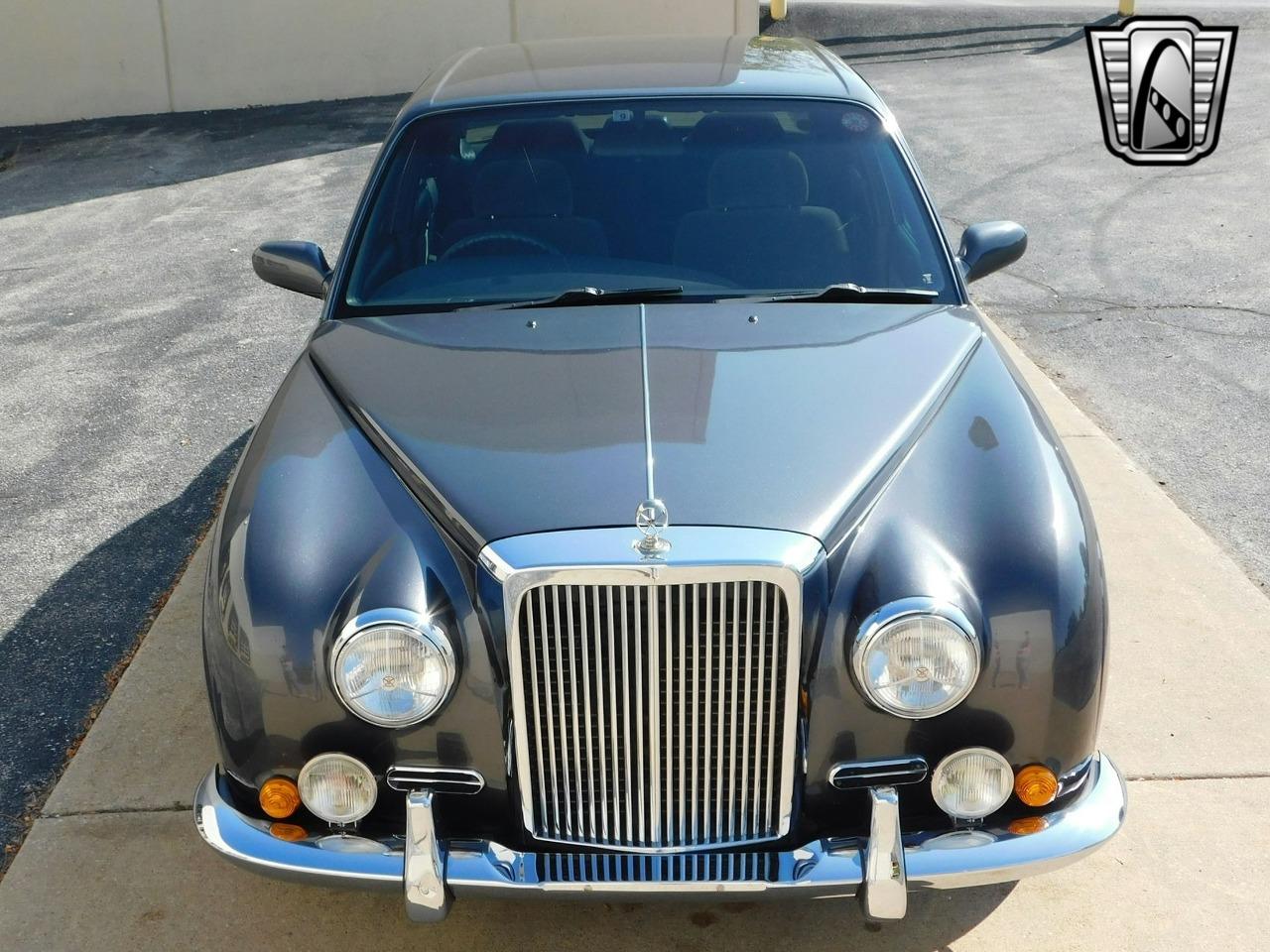 1996 Mitsuoka Galue