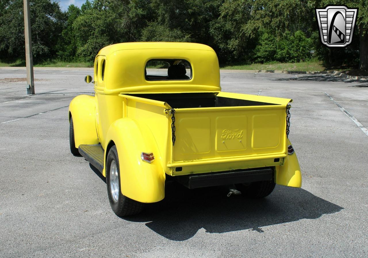 1946 Ford Custom