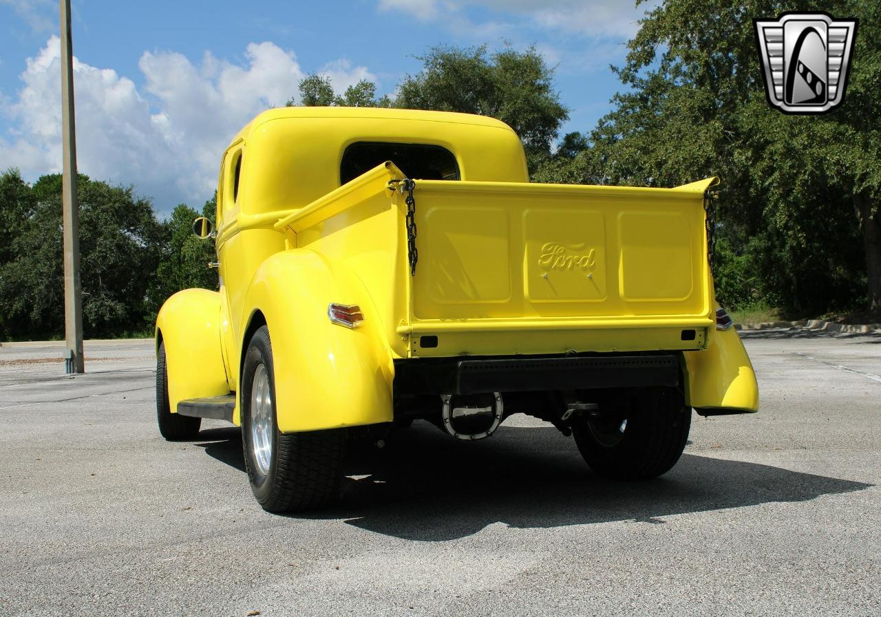 1946 Ford Custom