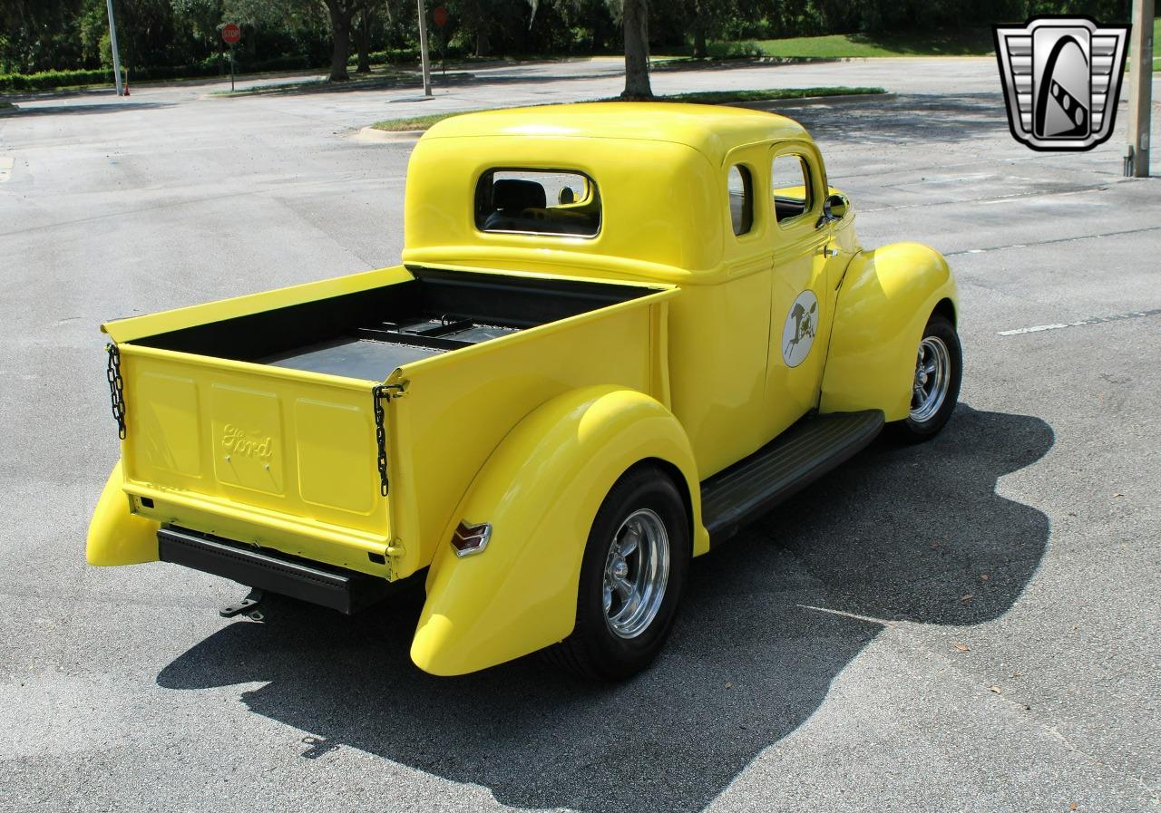 1946 Ford Custom