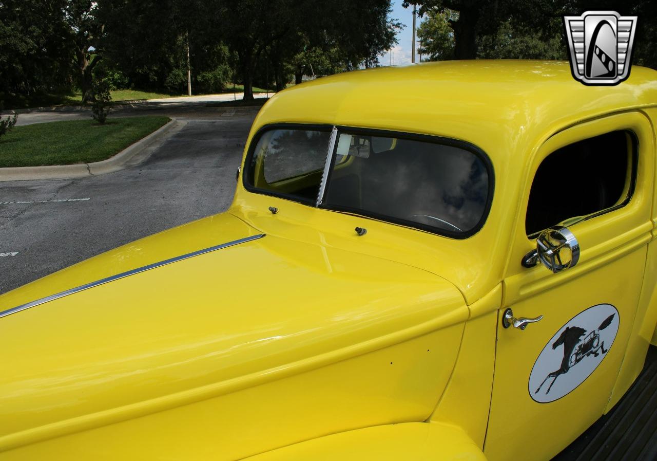 1946 Ford Custom