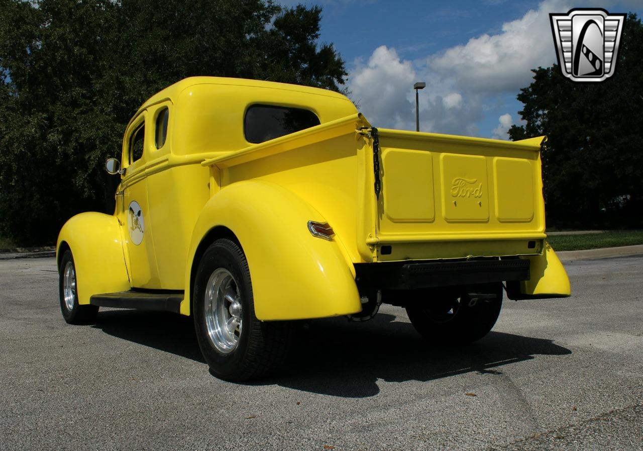 1946 Ford Custom