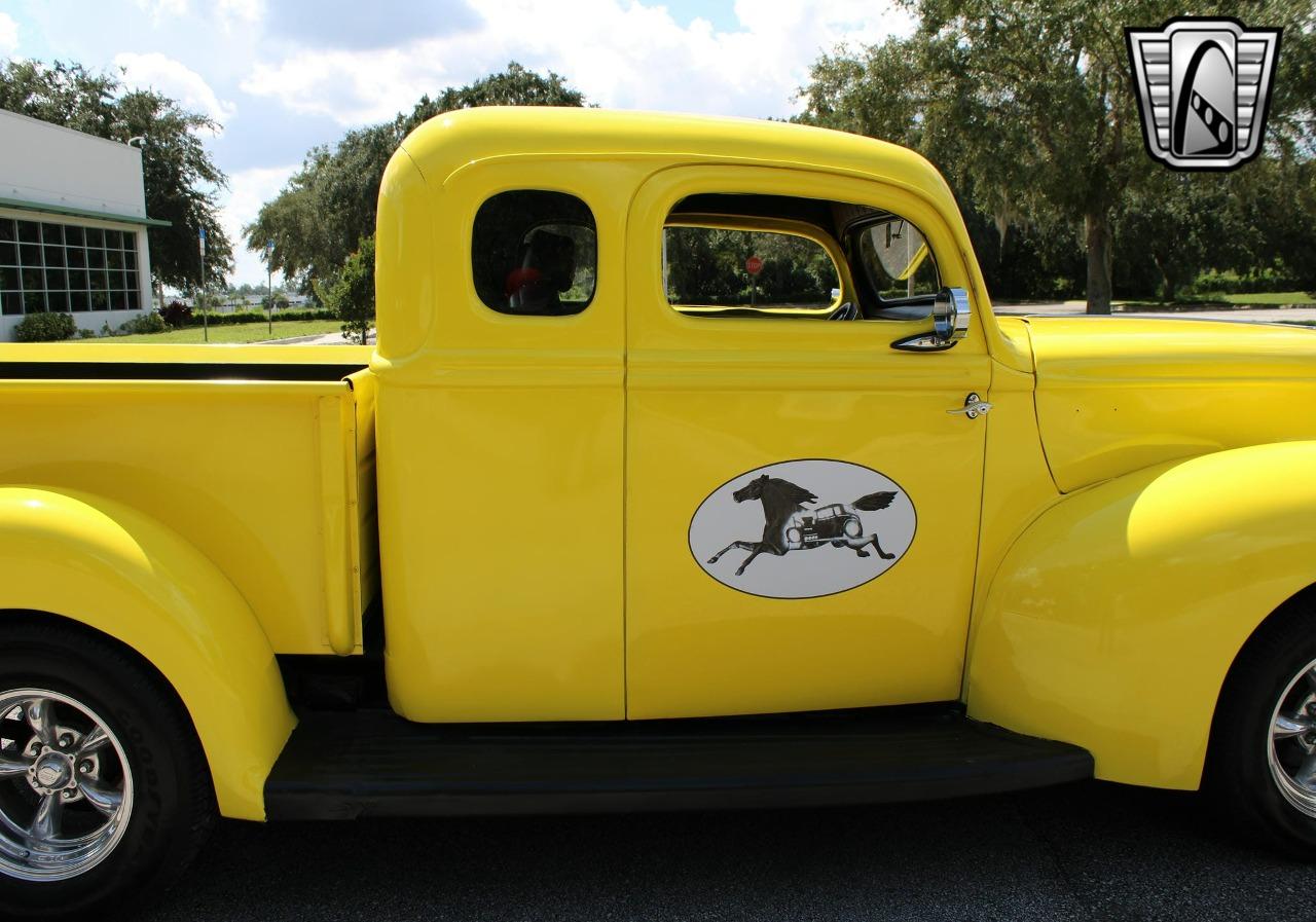 1946 Ford Custom