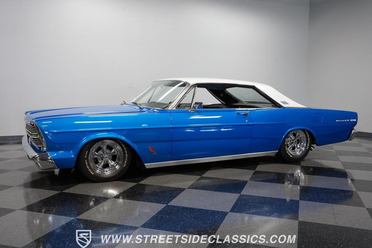 1966 Ford Galaxie 500 Fastback