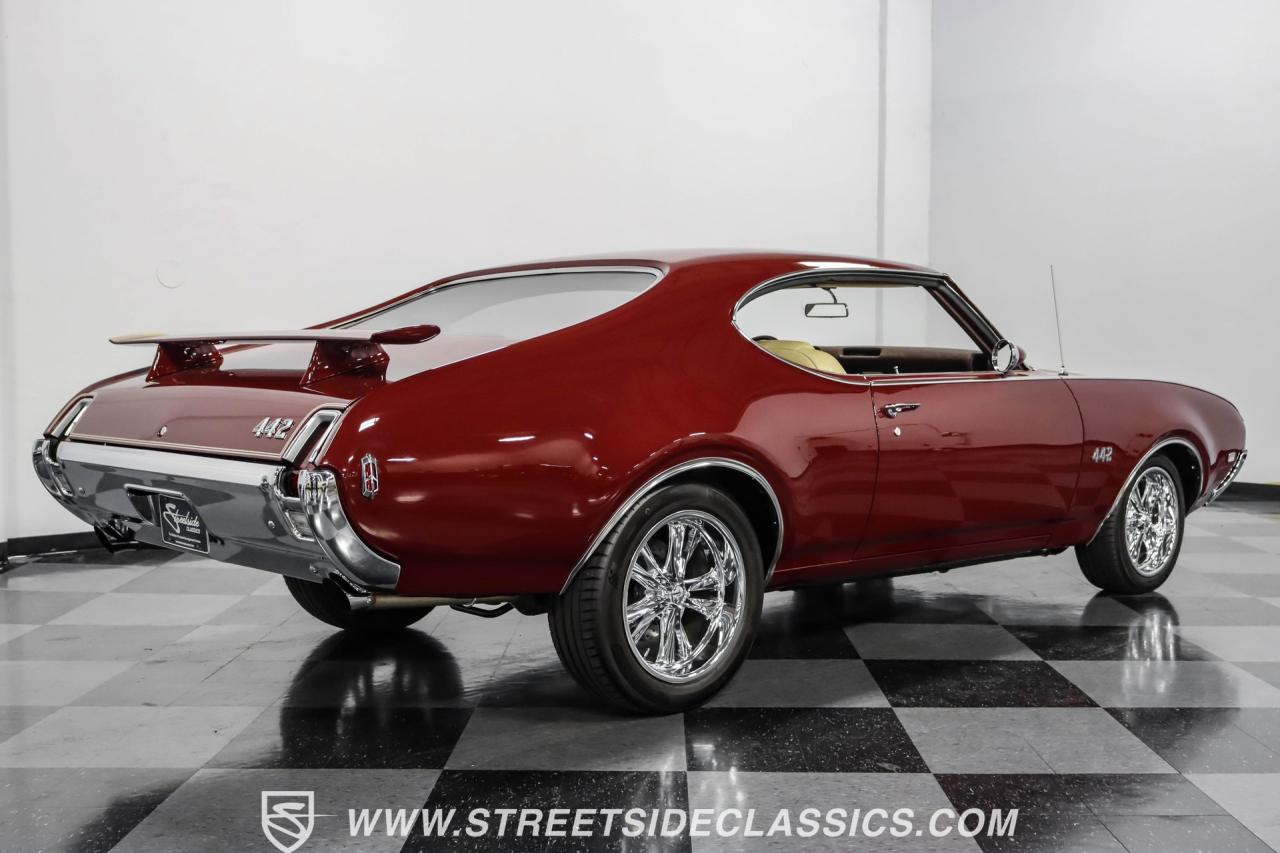 1969 Oldsmobile Cutlass 442 Restomod