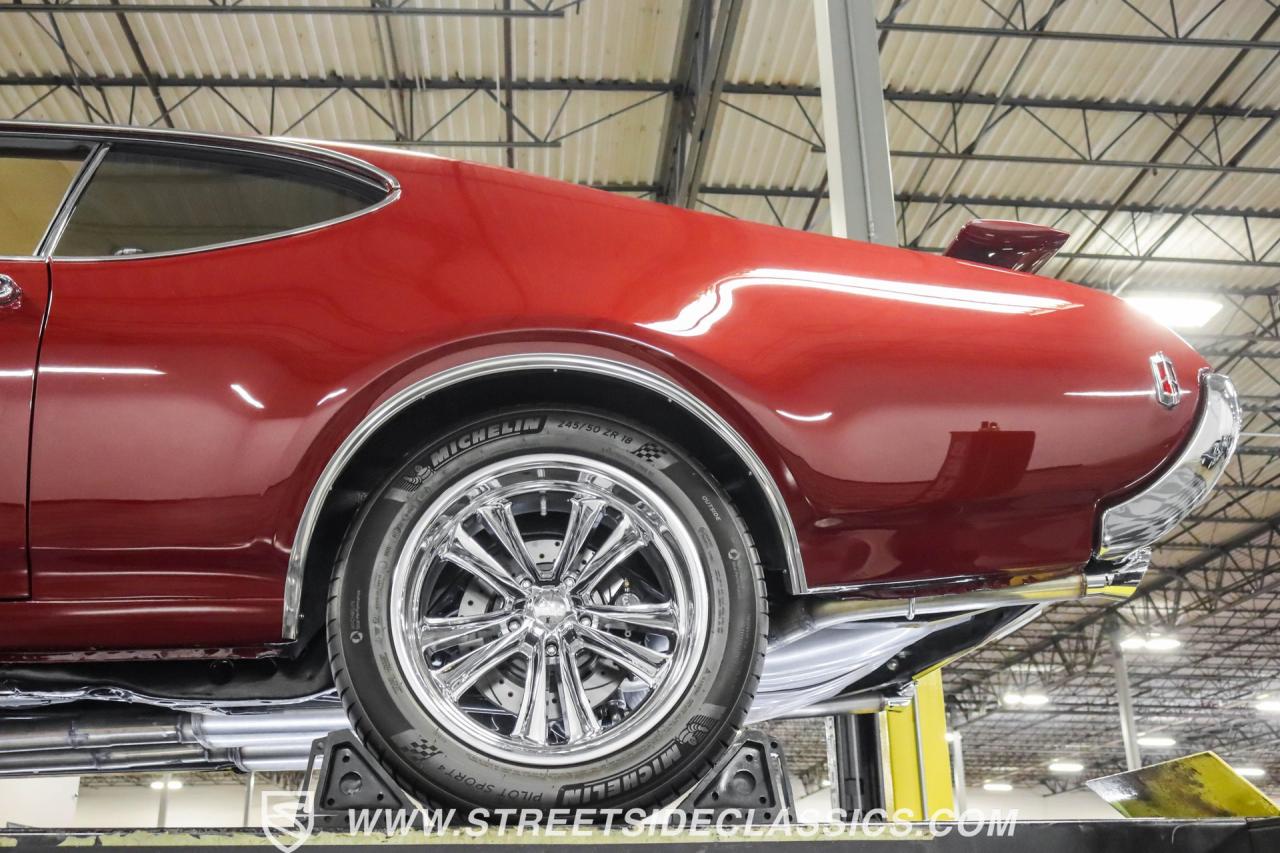 1969 Oldsmobile Cutlass 442 Restomod