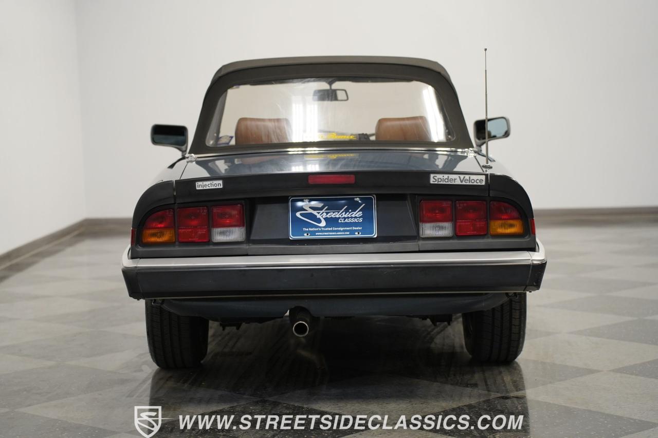 1988 Alfa Romeo Spider Veloce