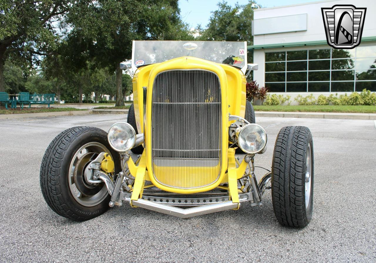 1932 Ford Hot Rod / Hi-Boy